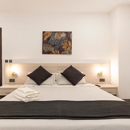 Charming,Comfortable And Centrally Located Group Accomodation Gzira Extérieur photo