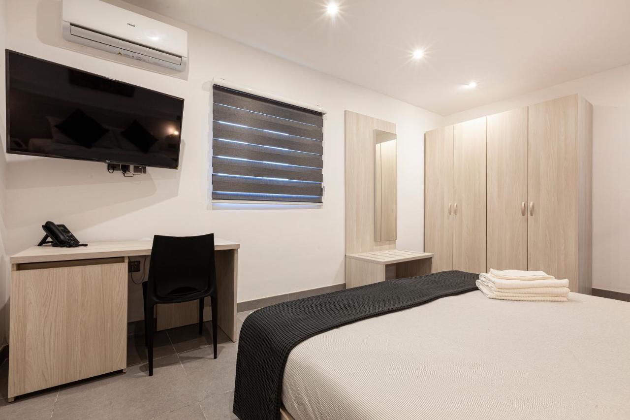 Charming,Comfortable And Centrally Located Group Accomodation Gzira Extérieur photo