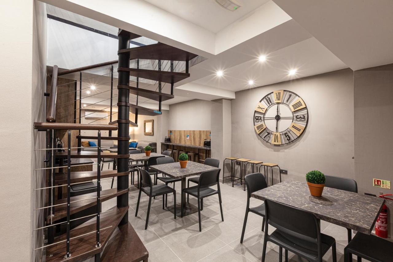 Charming,Comfortable And Centrally Located Group Accomodation Gzira Extérieur photo